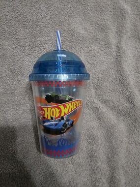 Hot Wheels Blue Dome Tumbler with Straw